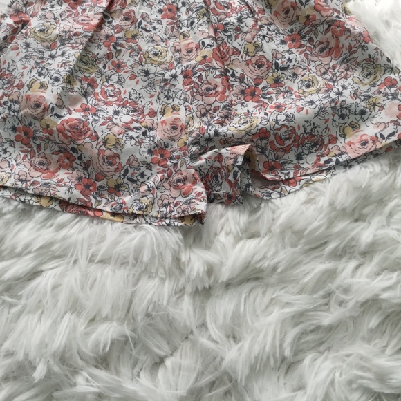 Shabby Chic - Toddler Peach Floral Rumbber - Picture 2 of 5